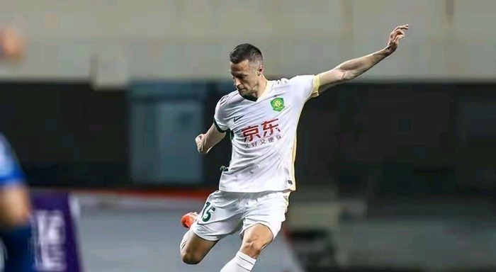 国安伤病潮与外援合同争议引热议