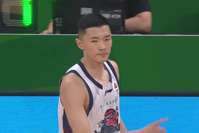 山东男篮客场逆转辽宁 系列赛总比分扳成1-1